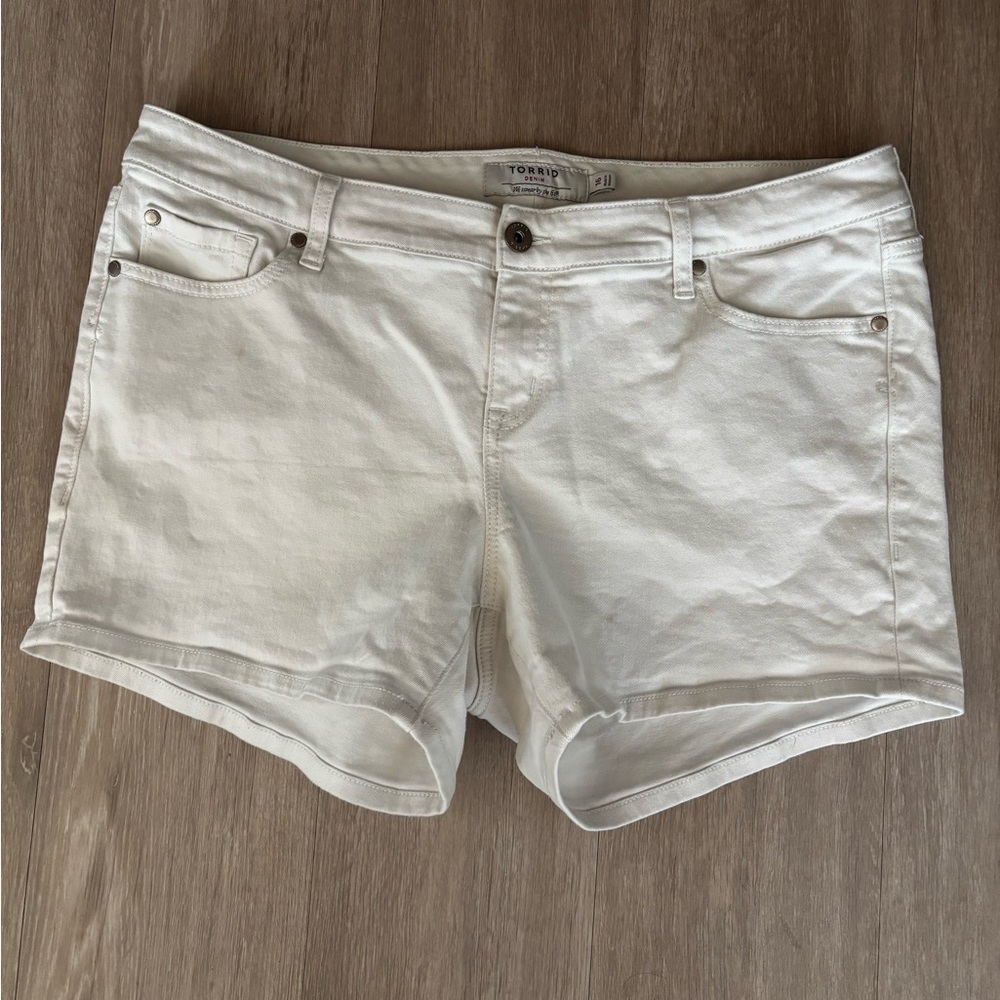 Torrid Women's White Jean Shorts